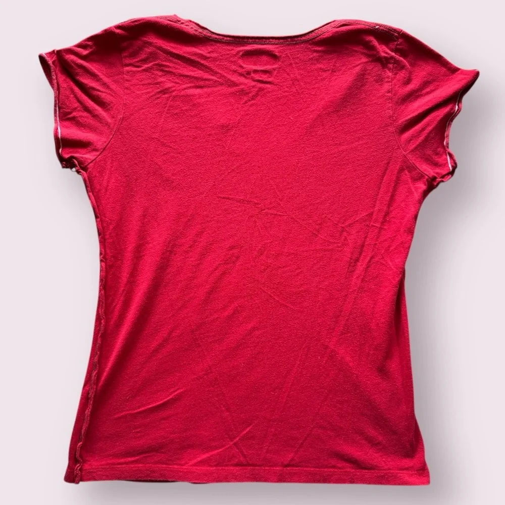 Tampa Bay Buccaneers Women’s Red T-Shirt - Picture 4 of 7